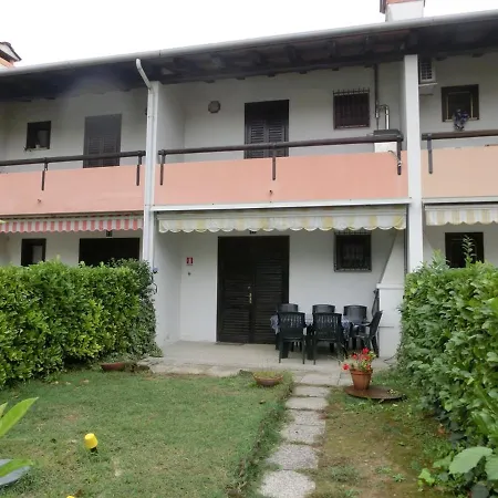 Two-bedroom With Private Garden * Bibione