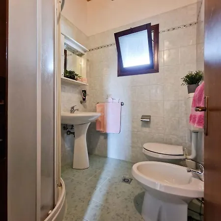 Two-bedroom With Private Garden Апартаменти *