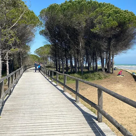 Appartamento Two-bedroom With Private Garden Bibione