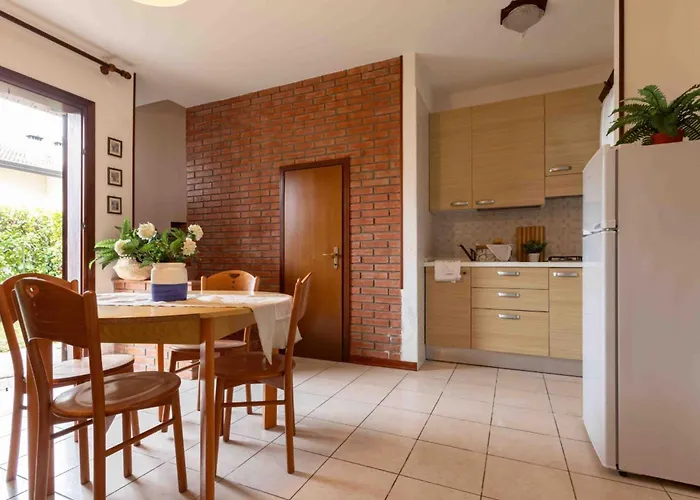 公寓 Two-bedroom With Private Garden